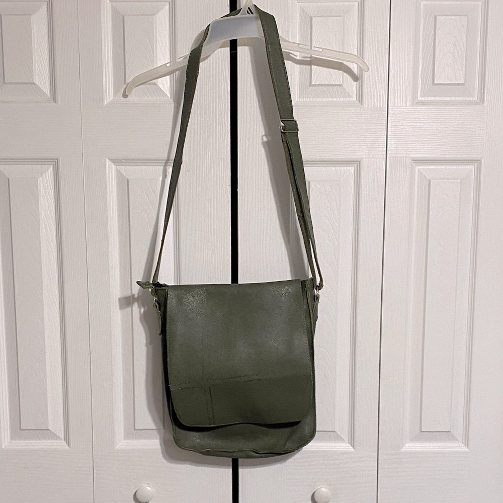 Olive green pebbled leather crossbody messanger tote bag